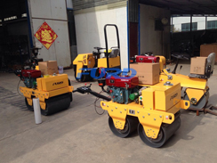 福瑞得壓路機(jī)座駕壓路機(jī)、手扶壓路機(jī)準(zhǔn)備發(fā)貨