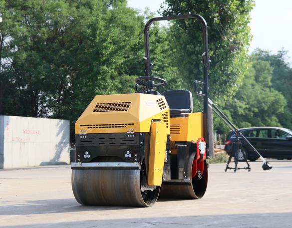 小型壓路機(jī)如何散熱呢？